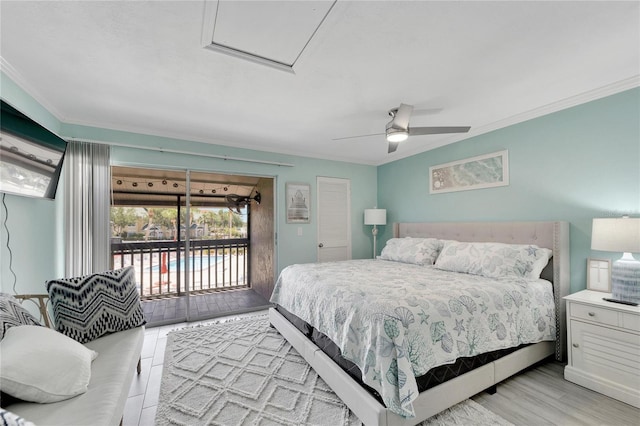 bedroom featuring ceiling fan, crown molding, access to outside, and light hardwood / wood-style flooring