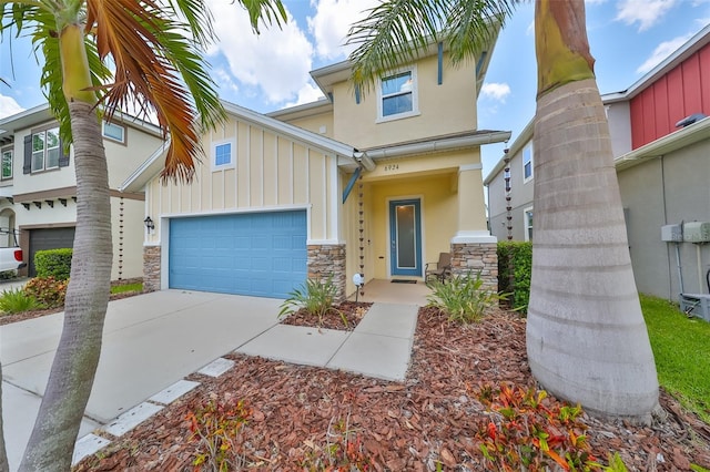 view of front of property featuring a garage