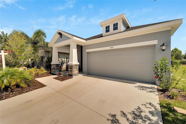 view of front of house featuring a garage