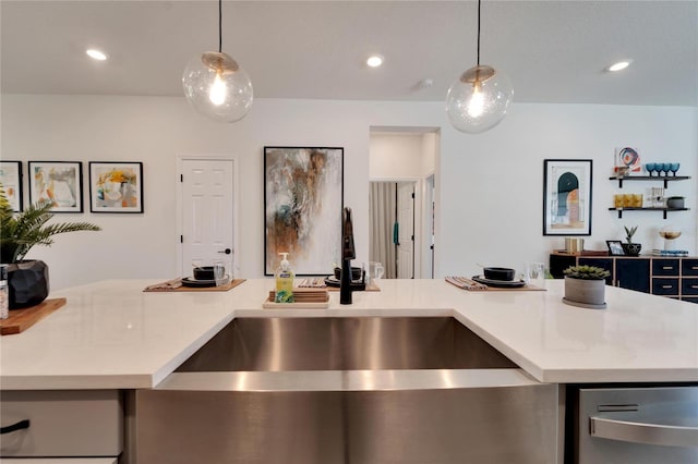 kitchen featuring pendant lighting