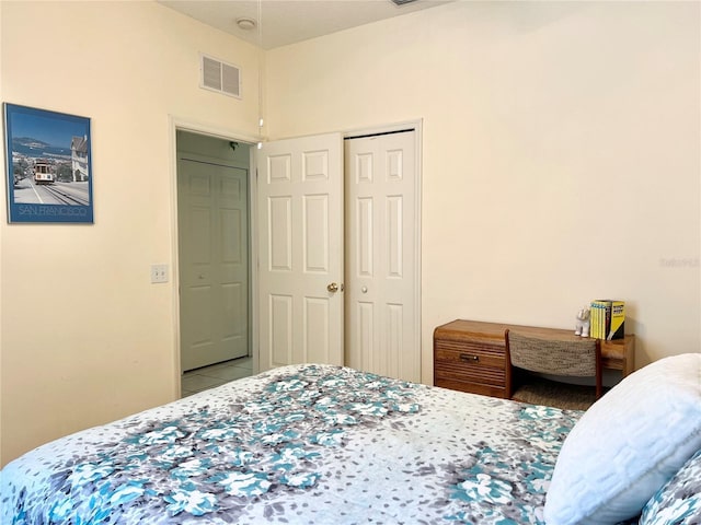 bedroom with a closet