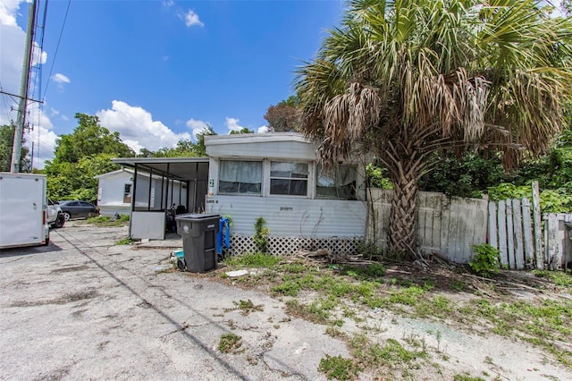 view of front of property