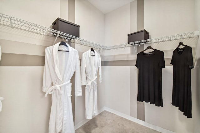 view of spacious closet