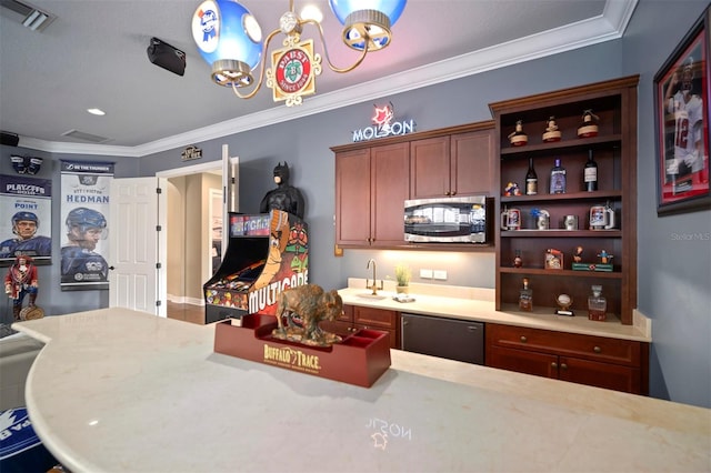 kitchen with a chandelier, crown molding, appliances with stainless steel finishes, sink, and pendant lighting