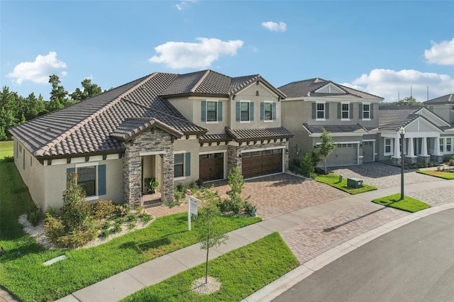 view of front of house with a garage