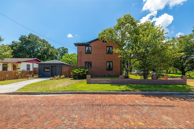 view of front of house with a front yard