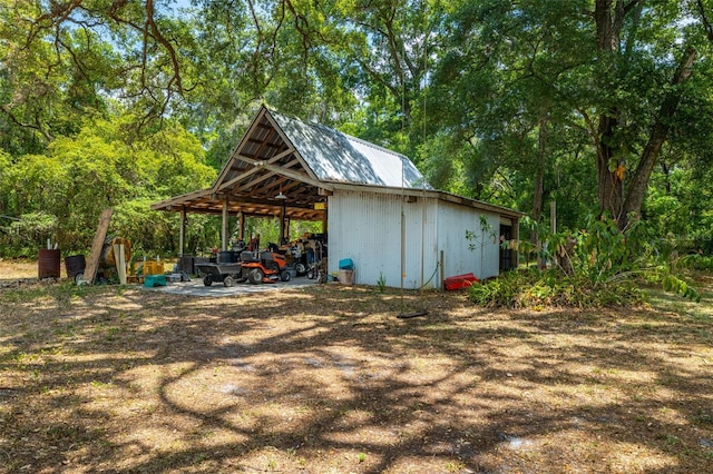 view of outdoor structure