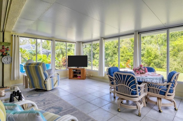 view of sunroom / solarium