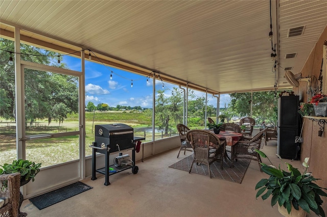 view of sunroom / solarium