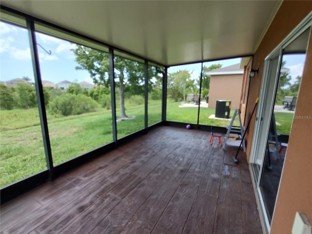 view of unfurnished sunroom