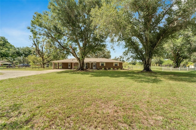 view of yard featuring a carport