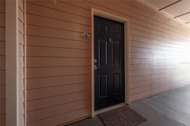 view of property entrance