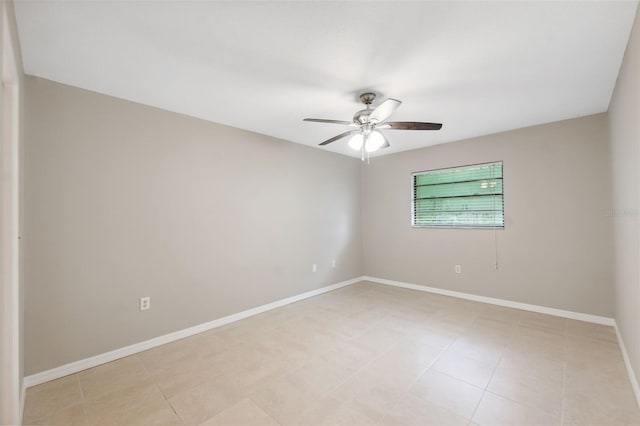 unfurnished room with ceiling fan