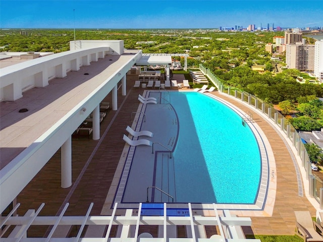 view of swimming pool