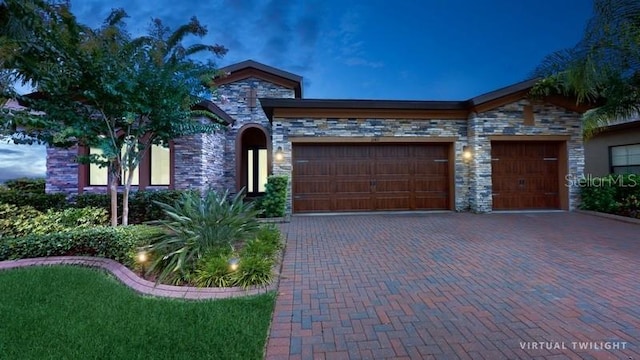 view of front of house featuring a garage