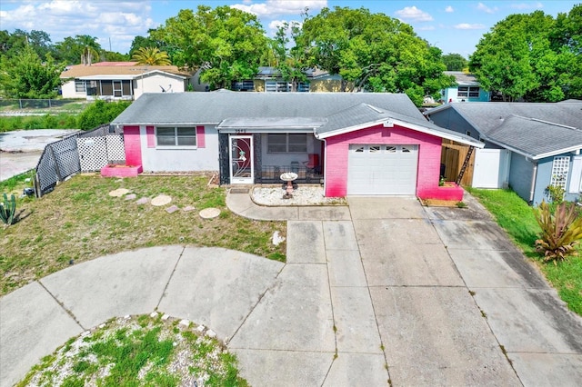 view of front facade featuring a garage