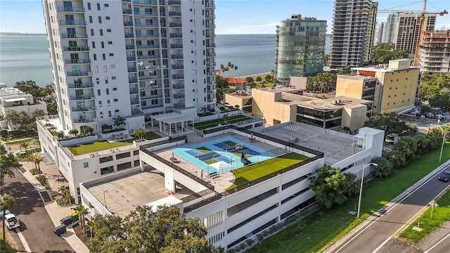 bird's eye view with a water view