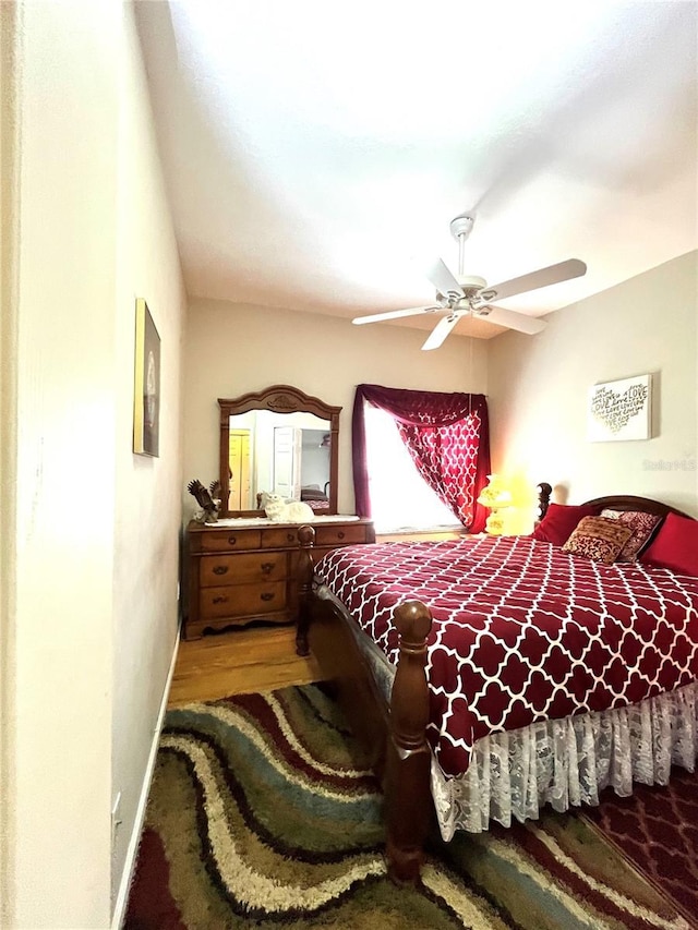35226 Janine Dr, Zephyrhills, FL 33541 - bedroom featuring a ceiling fan