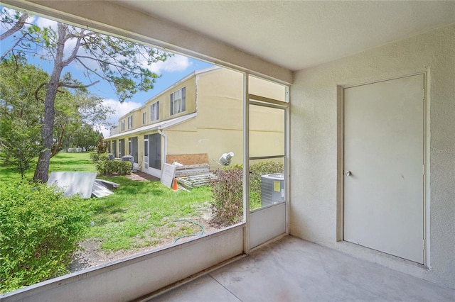 view of unfurnished sunroom