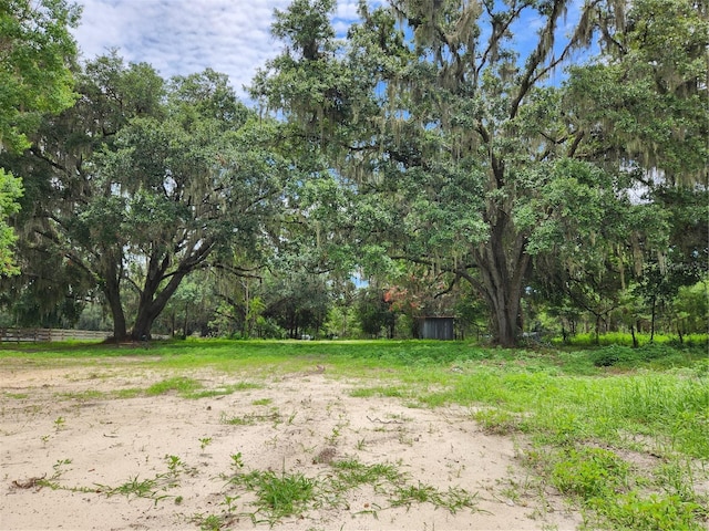 Listing photo 3 for 8955 Fort King Rd, Zephyrhills FL 33541