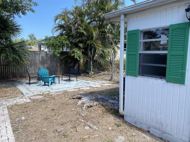 view of yard with a patio area