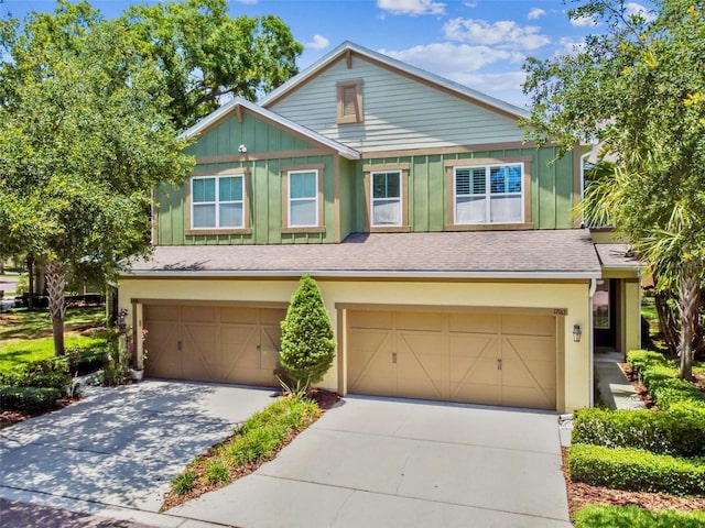 view of front of house with a garage