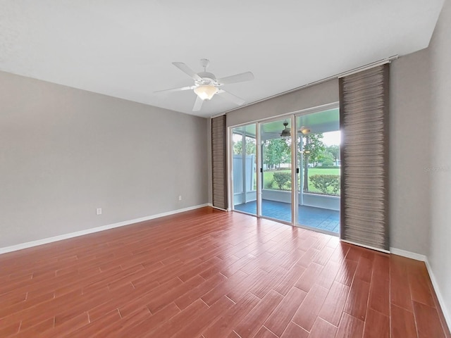 empty room with ceiling fan