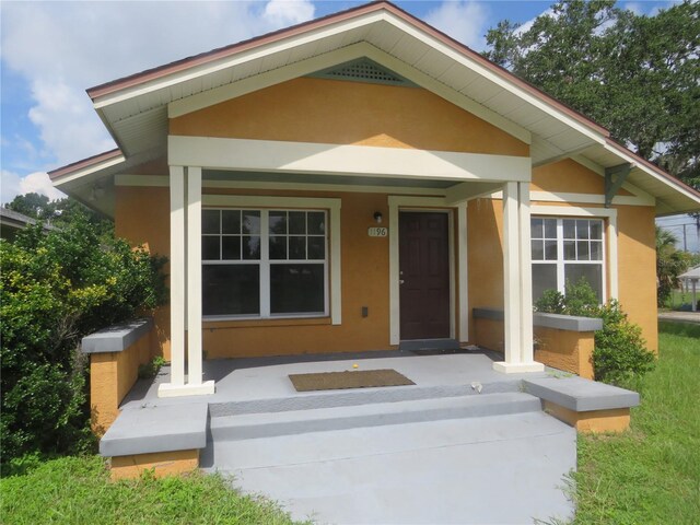 view of front facade featuring a porch