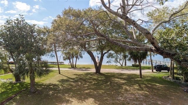 Listing photo 2 for 1129 Victoria Dr, Dunedin FL 34698