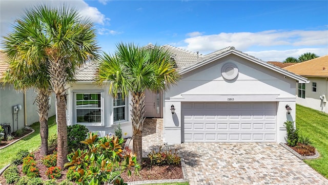 view of front of property featuring a garage