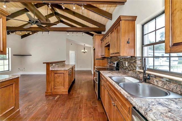 kitchen with tasteful backsplash, stainless steel electric stove, dark wood-type flooring, beamed ceiling, and wooden ceiling