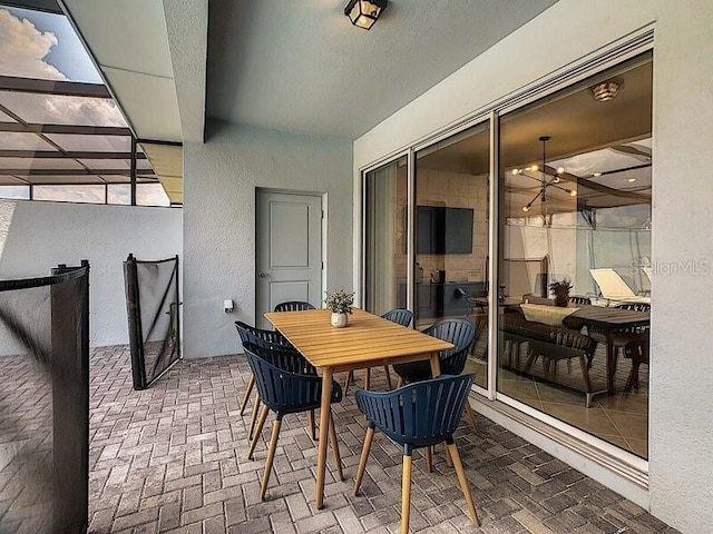7472 Oakmoss Loop, Davenport, FL 33837 - view of patio / terrace