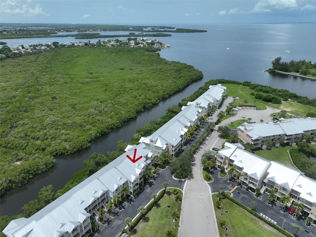 bird's eye view featuring a water view