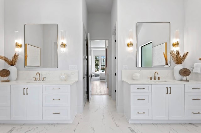 bathroom featuring dual bowl vanity, hardwood / wood-style flooring, and decorative backsplash