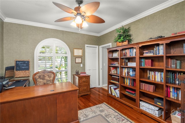 home office with wood-type flooring, ceiling fan, and crown molding