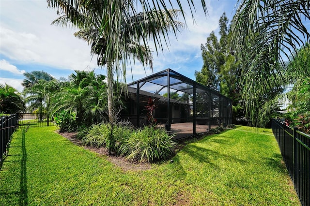 view of yard with a lanai