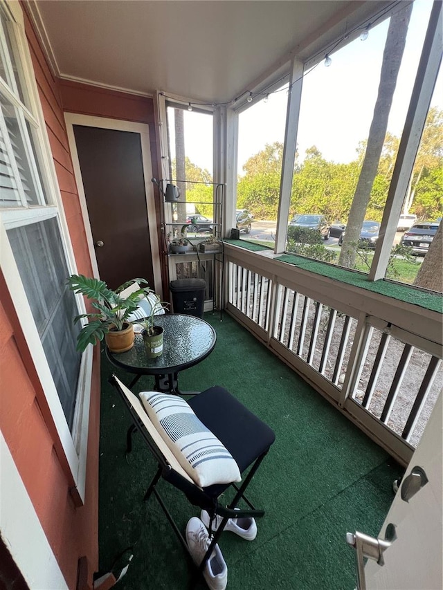 view of sunroom / solarium