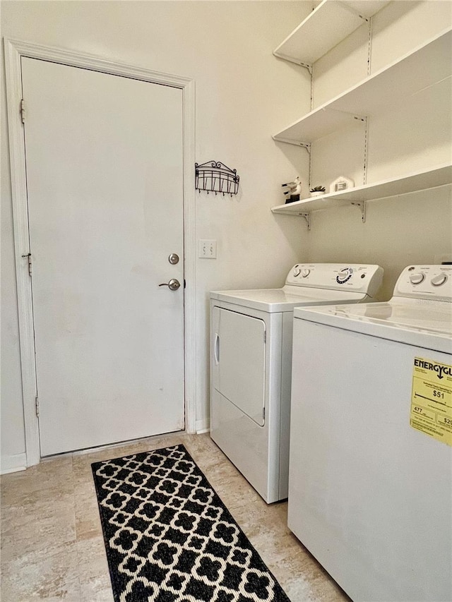 761 Tremont Greens Ln Unit 61, Sun City Center, FL 33573 - clothes washing area with separate washer and dryer