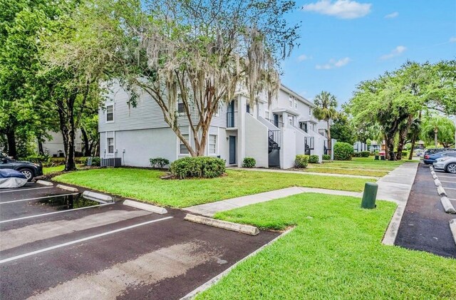 exterior space with a lawn