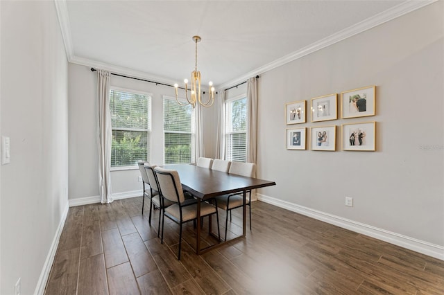 dining space with crown molding, dark wood-type flooring, and a chandelier