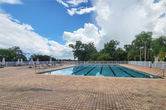 view of swimming pool