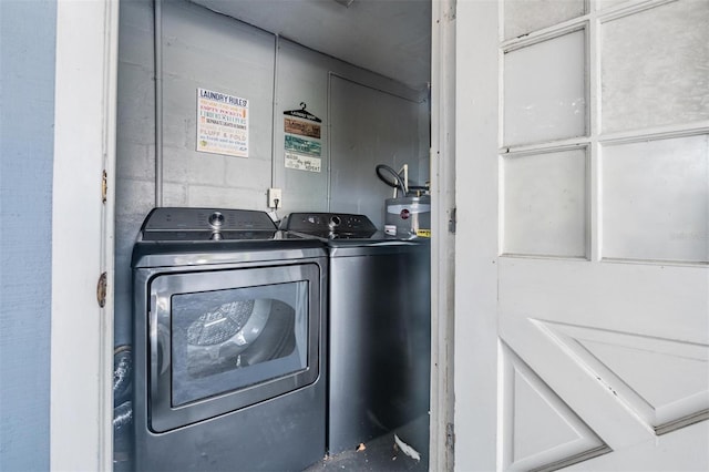 1611 Stevenson Dr, Clearwater, FL 33755 - washroom with washing machine and clothes dryer
