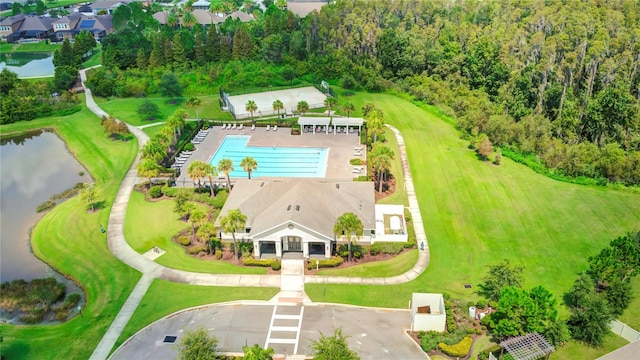 bird's eye view with a water view