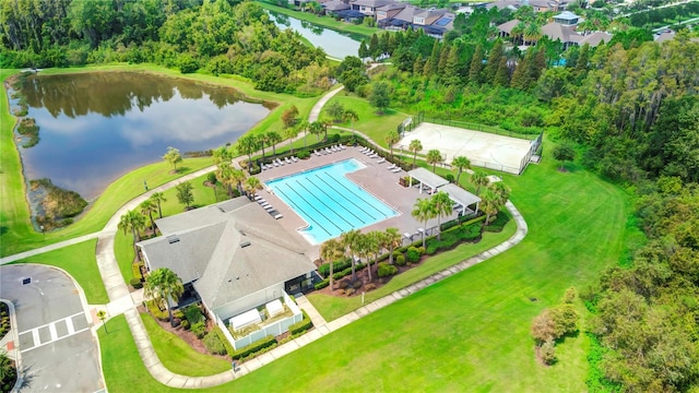 bird's eye view with a water view