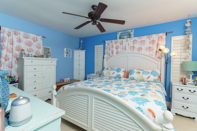 bedroom featuring a ceiling fan