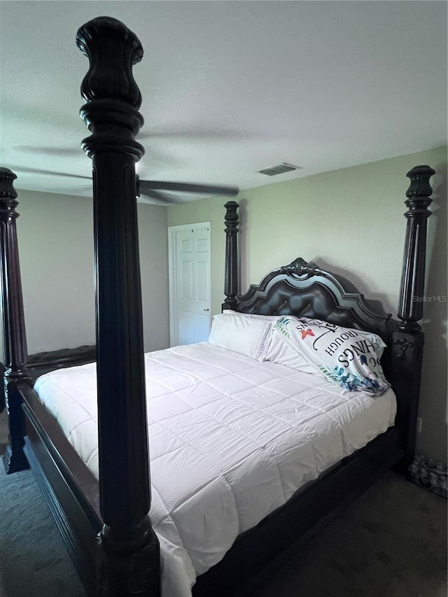 carpeted bedroom featuring ceiling fan