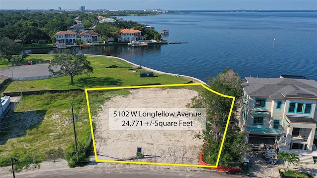 Listing photo 2 for 5102 W Longfellow Ave, Tampa FL 33629