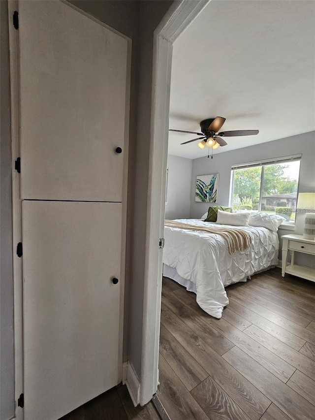3763 Dartmouth Ave N, Saint Petersburg, FL 33713 - bedroom featuring dark wood finished floors and a ceiling fan
