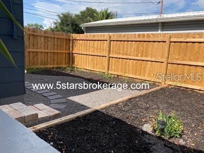 3763 Dartmouth Ave N, Saint Petersburg, FL 33713 - view of fenced backyard