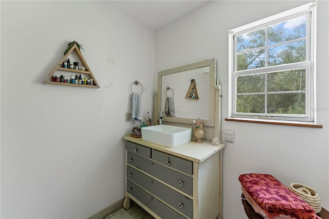 bathroom with vanity